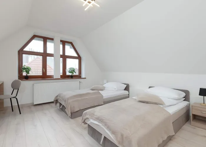 Grunwaldzka Bright With Balcony By Renters 公寓 *