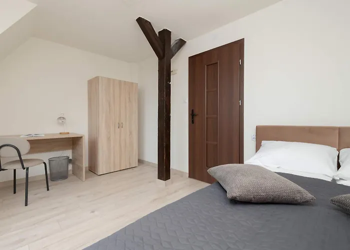 Grunwaldzka Bright With Balcony By Renters 公寓